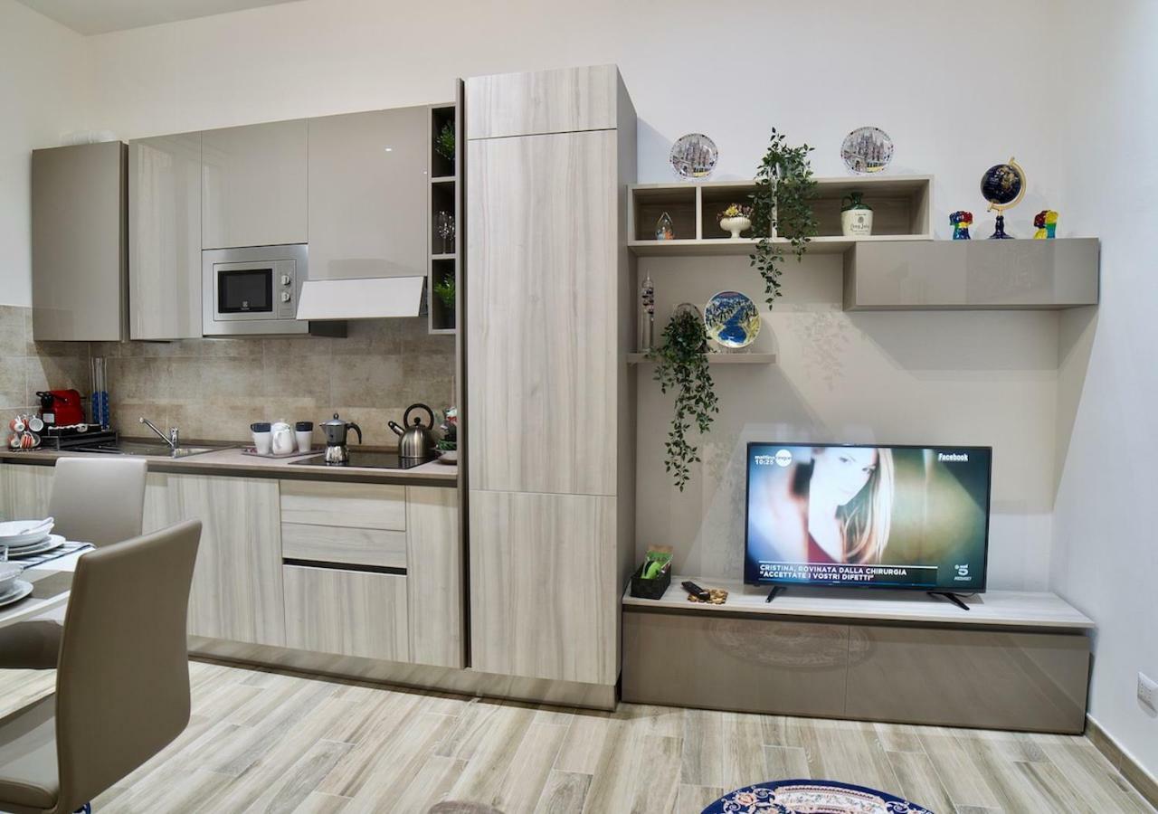 Central Lepetit Apartment De Luxe Milánó Kültér fotó