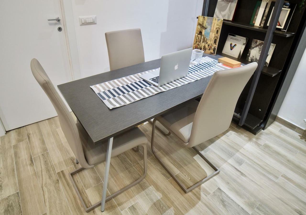 Central Lepetit Apartment De Luxe Milánó Kültér fotó