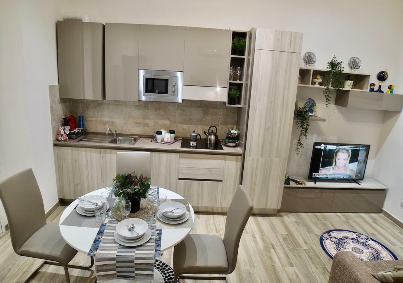 Central Lepetit Apartment De Luxe Milánó Kültér fotó