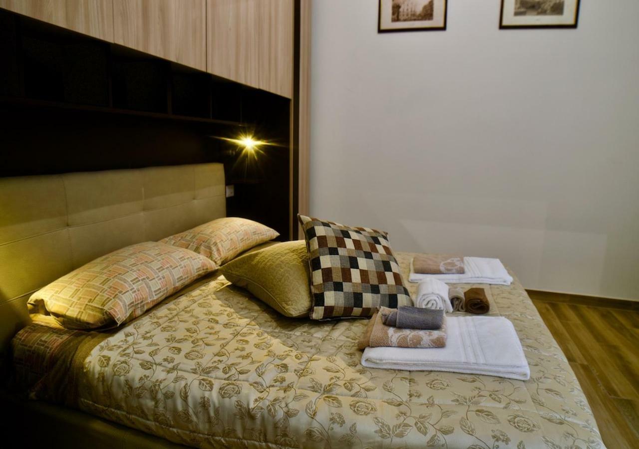Central Lepetit Apartment De Luxe Milánó Kültér fotó